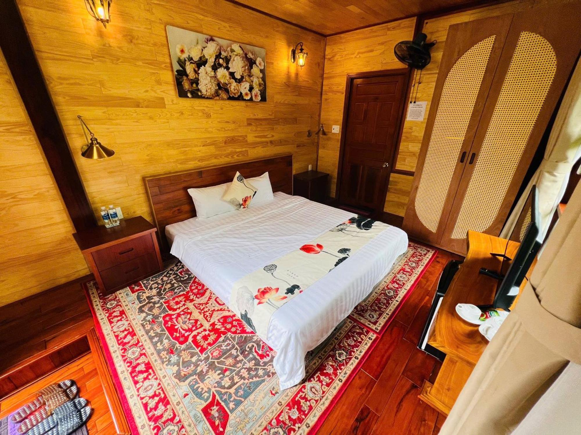 Bazan Home - Hotel & Bungalow Pleiku Buitenkant foto