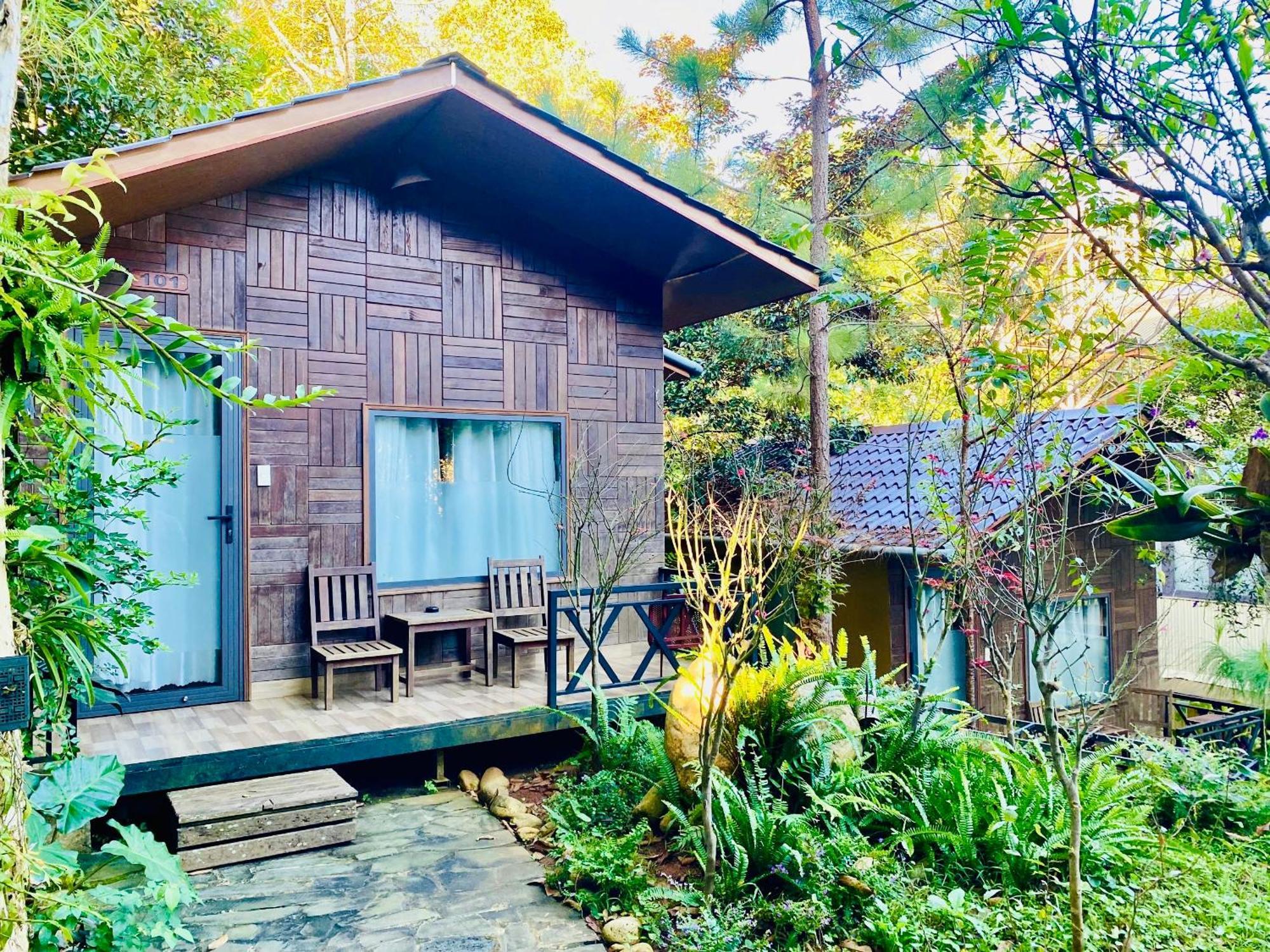 Bazan Home - Hotel & Bungalow Pleiku Buitenkant foto